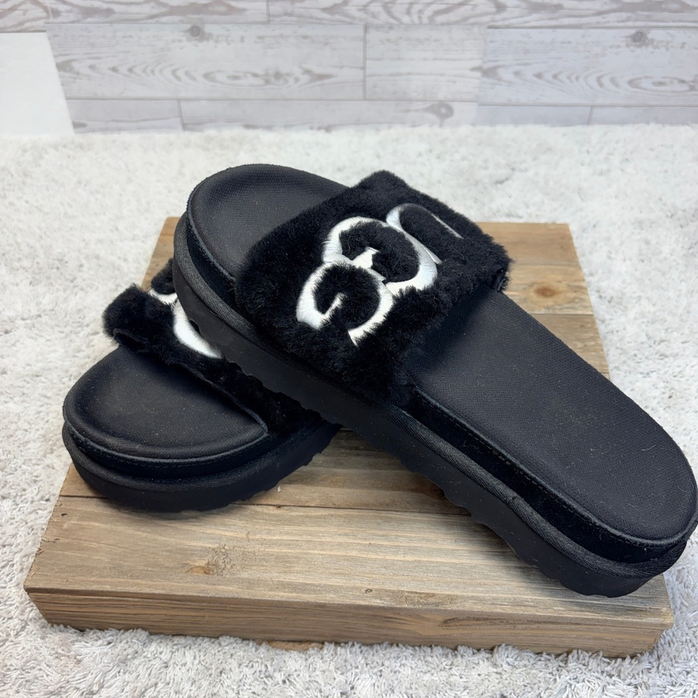 UGG Laton Womens 9 Slide Black Fur White Embroidery Platform Sandals  1111236